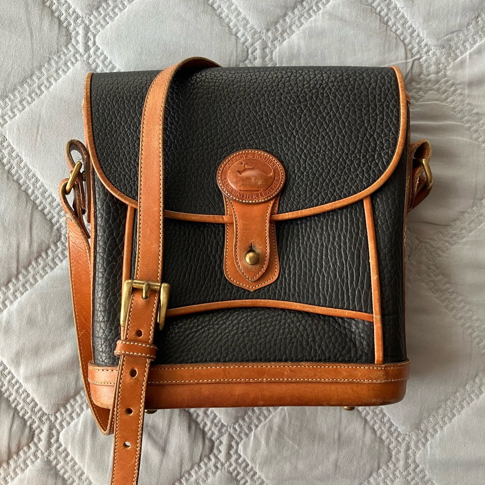Vintage Dooney & Bourke Dover Case